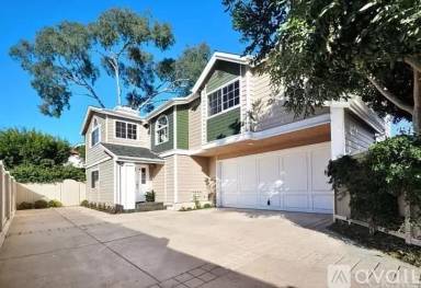 Main picture of 2719 Carnegie Ln