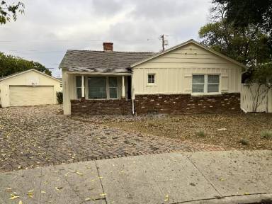 Main picture of 14827 McCormick St