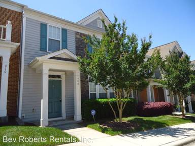 Main picture of 408 Walnut Woods Dr