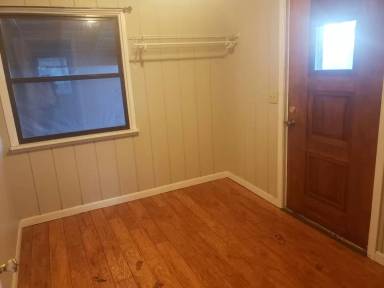 Main picture of 280 Shelly Ln
