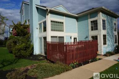 Main picture of 200 Wheatsheaf Ln