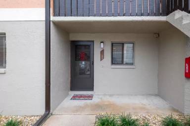Main picture of 1612 University Lane - 906