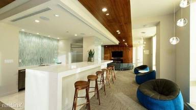 Main picture of 250 N 10th St Apartments