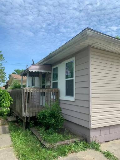 Main picture of 6858 Edgeton St