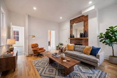 Main picture of 93 43rd St