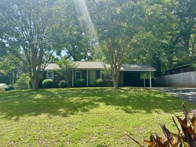Main picture of 810 Harding Ave
