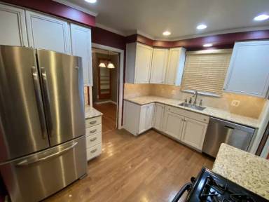 Main picture of 305 Park Dr