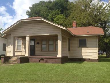 Main picture of 302 Ann St