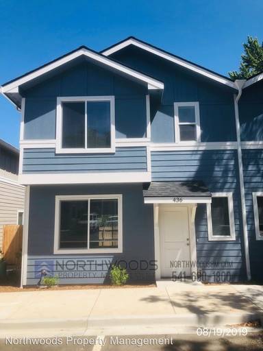 Main picture of 404 Oak St
