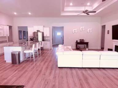 Main picture of 5507 Blake Ln