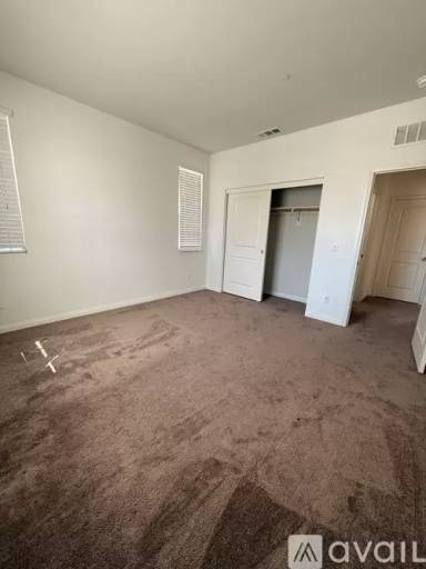 Main picture of 4790 Preston St