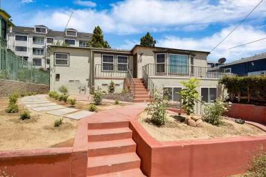 Main picture of 1929 2nd Ave