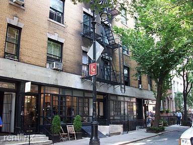 Main picture of 224 E 74th St