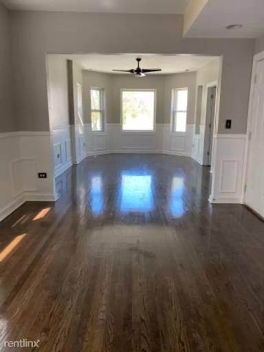 Main picture of 3043 E 79th Pl