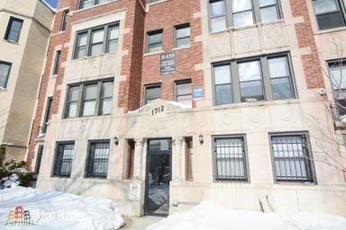 Main picture of 1712 W Estes Ave