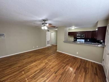 Main picture of 211 Natalen Ave