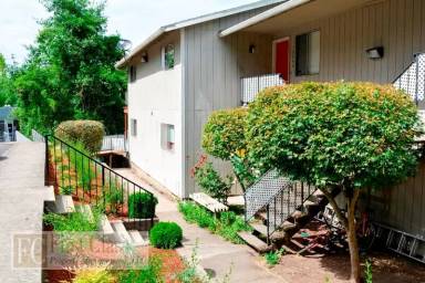 Main picture of 10070 SW Garrett St