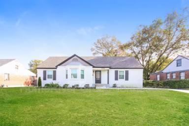 Main picture of 1036 N Idlewild St