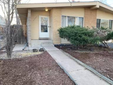 Main picture of 2530 S Lincoln St