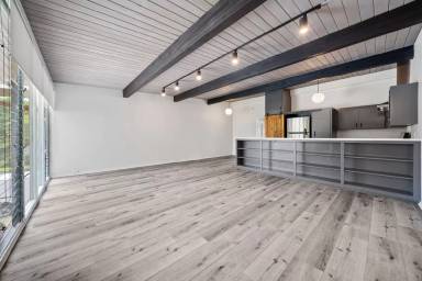 Main picture of 3749 Dunn Dr