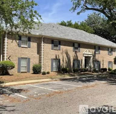 Main picture of 2451 Price St