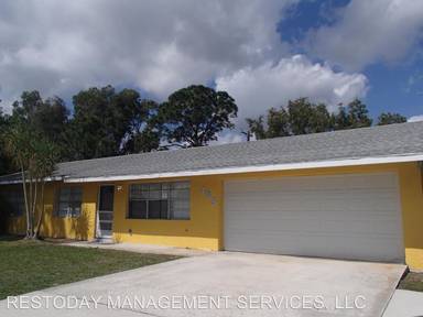 Main picture of 185 NW Saint James Dr