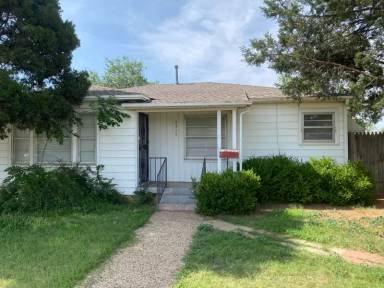 Main picture of 3319 31st St