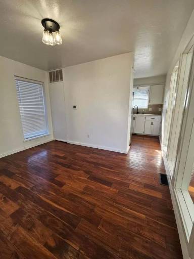 Main picture of 513 Fenwick Ct