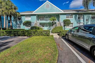 Main picture of 133 Wading Bird Cir