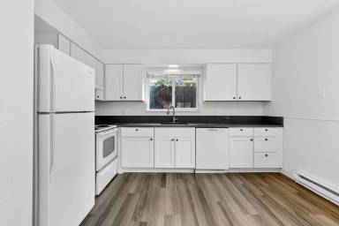 Main picture of 8819 N Edison St