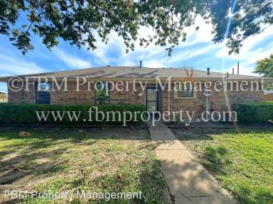 Main picture of 114 Lawndale Dr