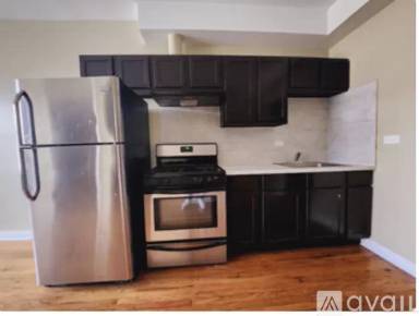 Main picture of 5646 W North Ave