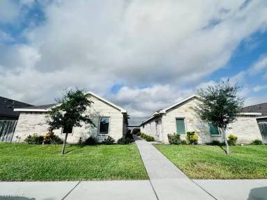 Main picture of 411 Carlisle Ave