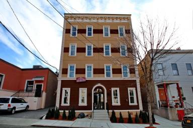 Main picture of 6318 Jackson St