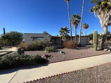 Main picture of 7881 N Soledad Ave