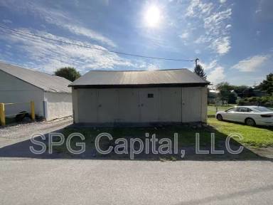 Main picture of 429 S 2nd St