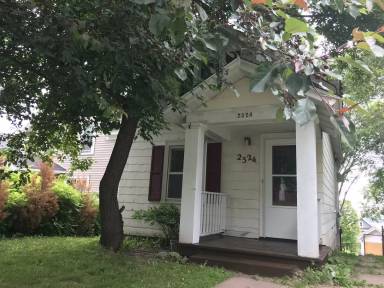 Main picture of 2324 W 7th St
