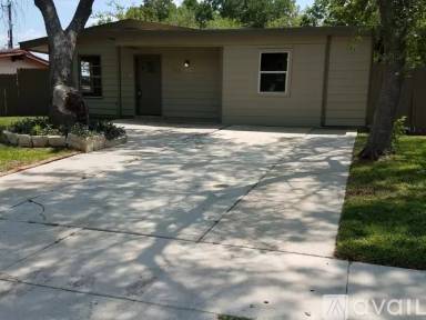 Main picture of 5227 Village Glen