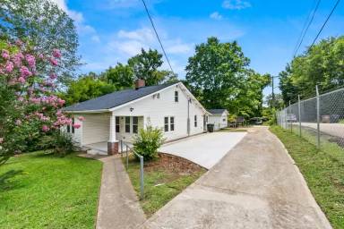 Main picture of 3201 Davenport Rd