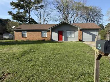 Main picture of 22173 Ewell St
