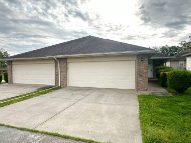 Main picture of 5551 N Brown Ln