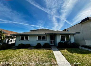 Main picture of 10782 Walnut St