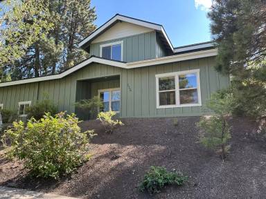 Main picture of 115 NW Mt Washington Dr