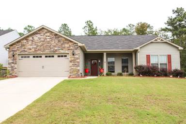 Main picture of 734 Holderness Ct