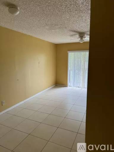 Main picture of 4207 Lakeside Dr