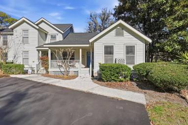 Main picture of 12 Valencia Rd