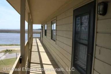 Main picture of 207 Azalea Rd