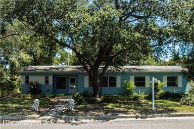 Main picture of 735 37th Ave NE