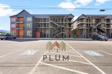 Main picture of 425 Michigan Ave