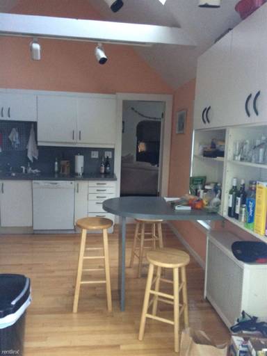 Main picture of 9 Locke St